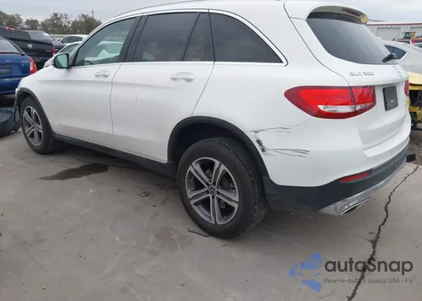 2019 Mercedes-Benz Glc 300 from USA, damaged, VIN WDC0G4JBXKV136140